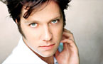 Rufus Wainwright sings about Brandon Flowers