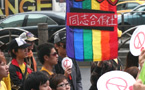 2010台灣同志大遊行：三萬人齊聚 「投同志政策一票」