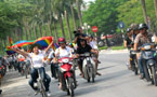 Over 100 people at pride parade in Hanoi